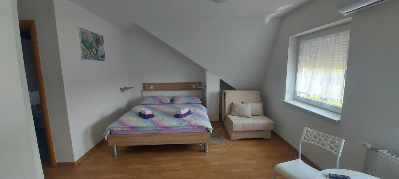 Guesthouse Miha ราโควิซา ภายนอก รูปภาพ
